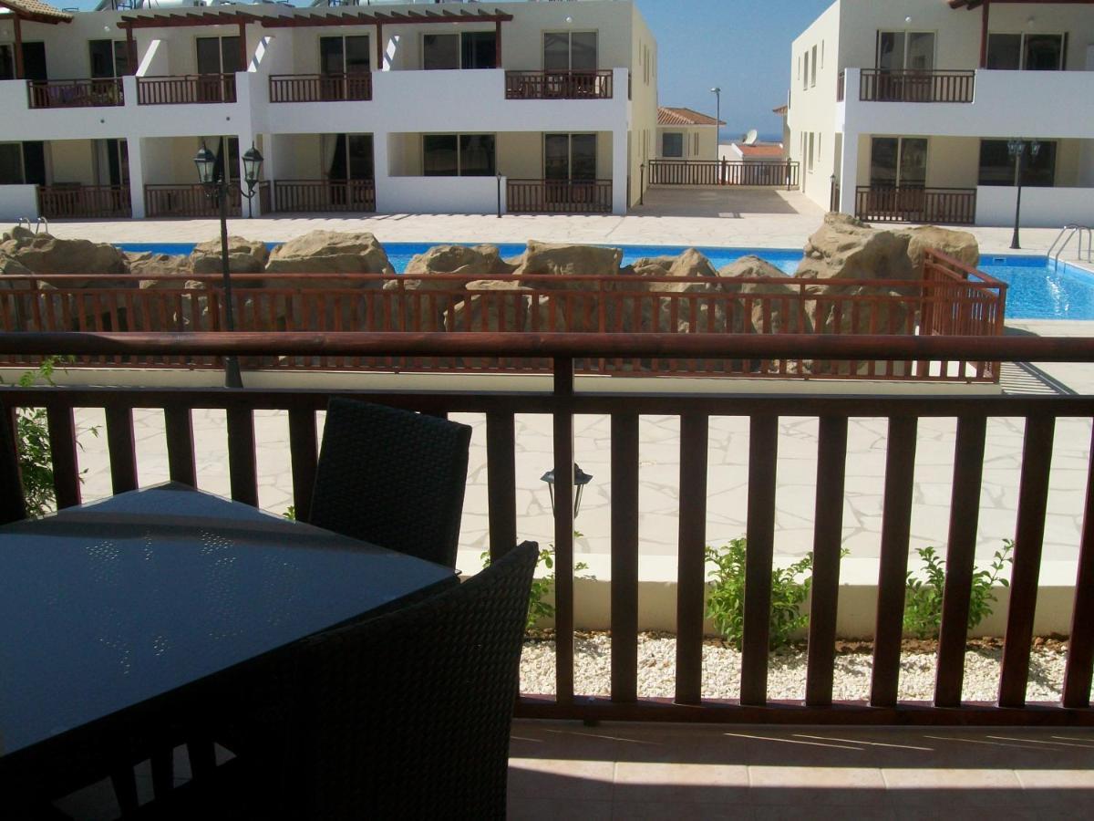 C5 Vanessa Poolside Apartment Pégeia Exteriör bild